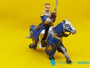 Plastoy miniatura caballero a caballo con espada