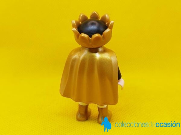 Playmobil Príncipe medieval , niño con capa y botas doradas - Imagen 3