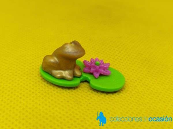 Playmobil Rana dorada sobre hojas