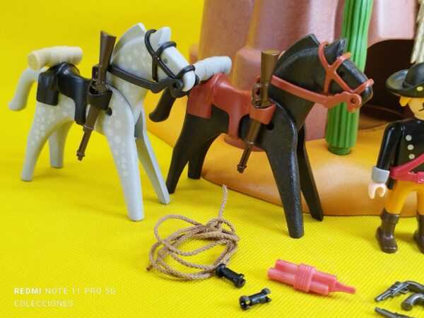 Playmobil Refugio de bandidos REF 3815 - Imagen 4