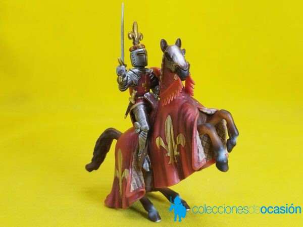 Schleich Caballero de la flor de Lis a caballo REF 70018