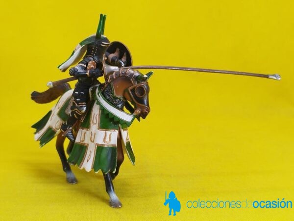 Schleich Caballero de torneo Taurus REF 70047 - Imagen 4