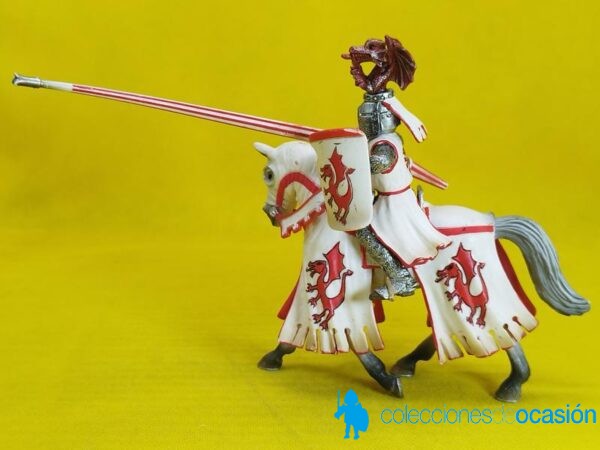 Schleich Caballero de torneo del dragón rojo REF 70046 - Imagen 4
