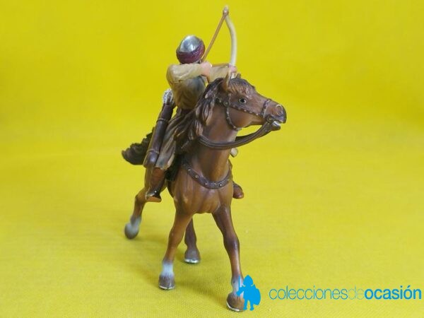 Schleich arquero árabe a caballo REF 70039 - Imagen 3