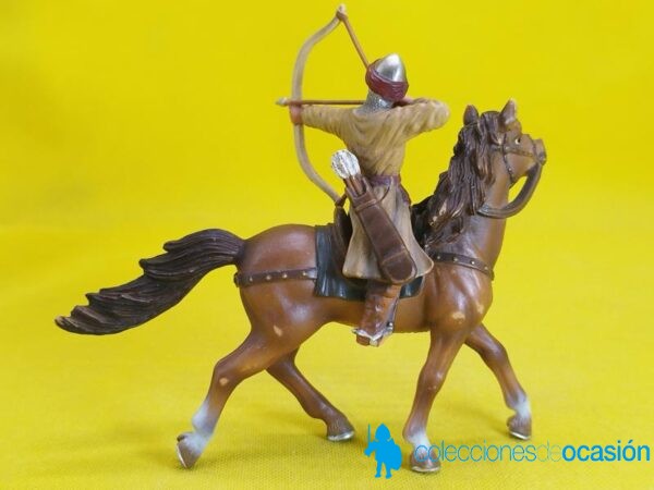 Schleich arquero árabe a caballo REF 70039 - Imagen 4