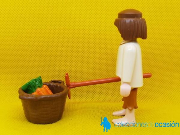 Playmobil campesino, huertano, figura para Belén - Imagen 2