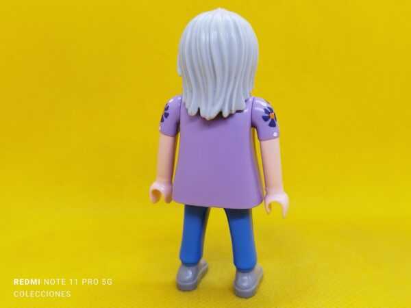 Playmobil Anciana granjera, mujer con peto vaquero - Imagen 3