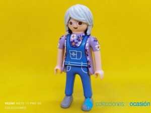 Playmobil Anciana granjera, mujer con peto vaquero