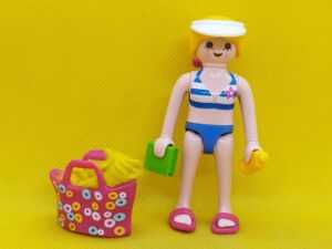 Playmobil Chica con toalla Special REF 4695