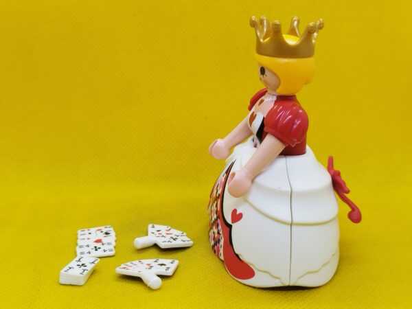Playmobil reina de corazones, reina de Alicia en el país de las maravillas - Imagen 3