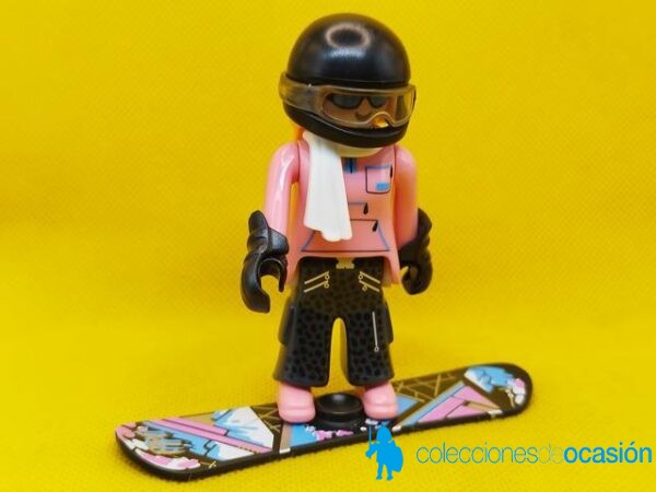 Playmobil Mujer con tabla de snowboard y casco