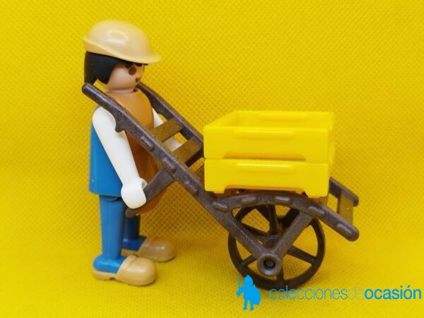 Playmobil Granjero con carretilla REF 3369 - Imagen 3