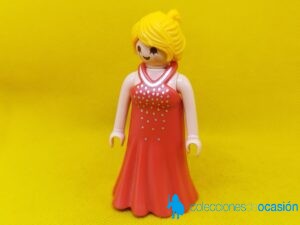 Playmobil Invitada de boda, cantante, mujer con vestido rojo
