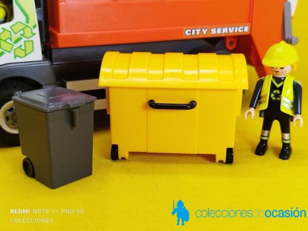 Playmobil Camión de reciclaje con contenedores REF 70200 - Imagen 2