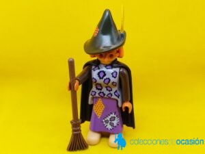 Playmobil Bruja medieval con escoba