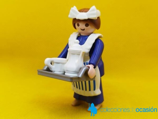 Playmobil Camarera Vintage, asistenta, mujer con bandeja - Imagen 2