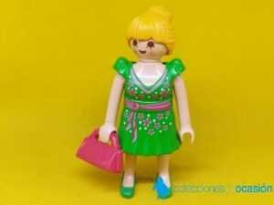 Playmobil Mujer actual con vestido verde y zapatos a juego