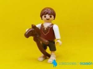 Playmobil Niño medieval con caballito de madera