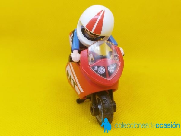 Playmobil Niño con moto de carreras - Imagen 2
