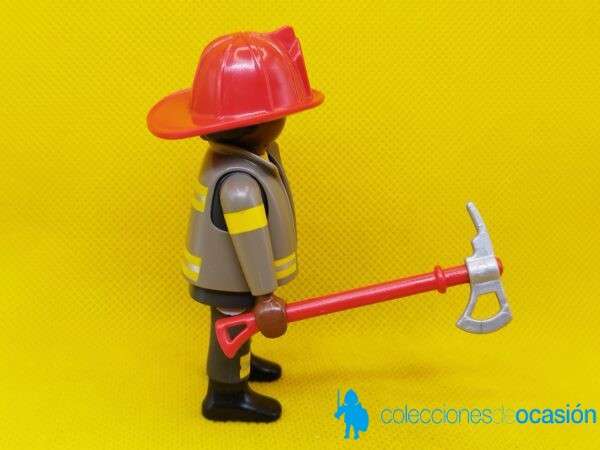 Playmobil Bombero negro con hacha - Imagen 3