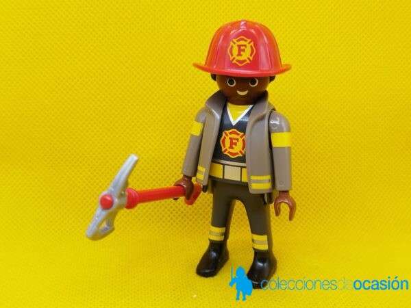 Playmobil Bombero negro con hacha