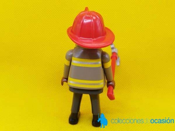 Playmobil Bombero negro con hacha - Imagen 4