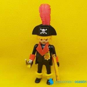 Famobil capitán pirata con medalla