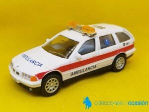 Cararama Ambulancia BMW 325 Touring