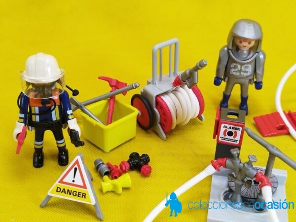 Playmobil Bomberos con bomba de agua REF 4825 - Imagen 4