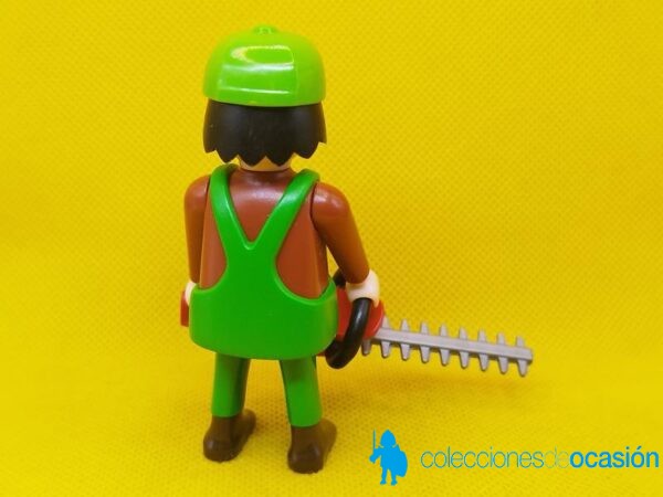 Playmobil Jardinero con cortasetos y peto verde - Imagen 4