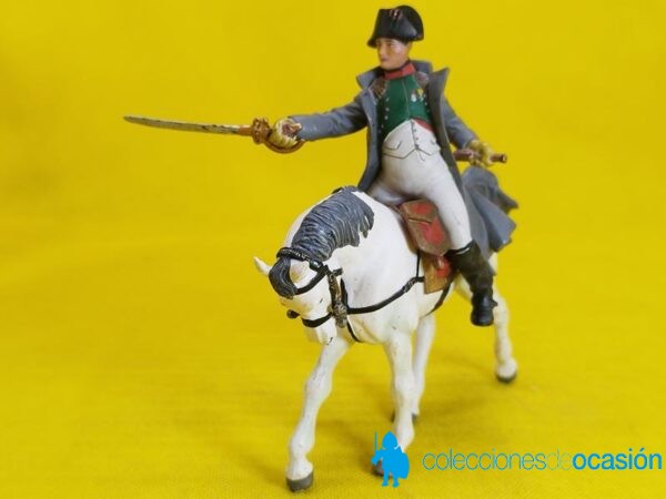 Papo Napoleón a caballo