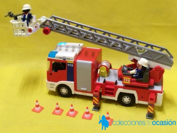 Playmobil Camión de bomberos con luces de emergencia REF 4820
