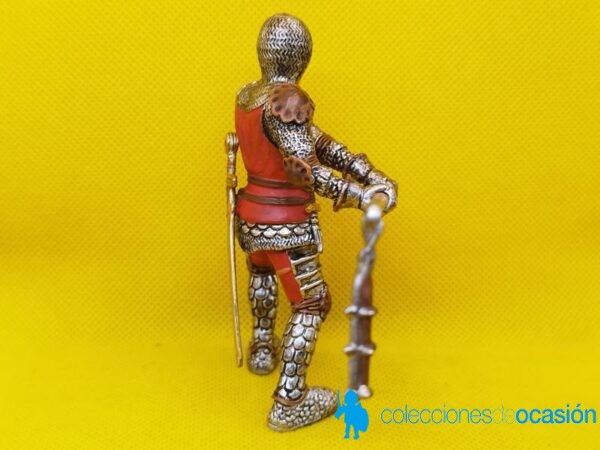 Schleich Soldado medieval con porra tridente REF 70022 - Imagen 3