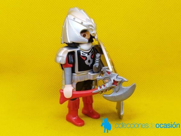 Playmobil Caballero medieval plateado con escudo con 2 cabezas de dragón, serie 3 - Imagen 2