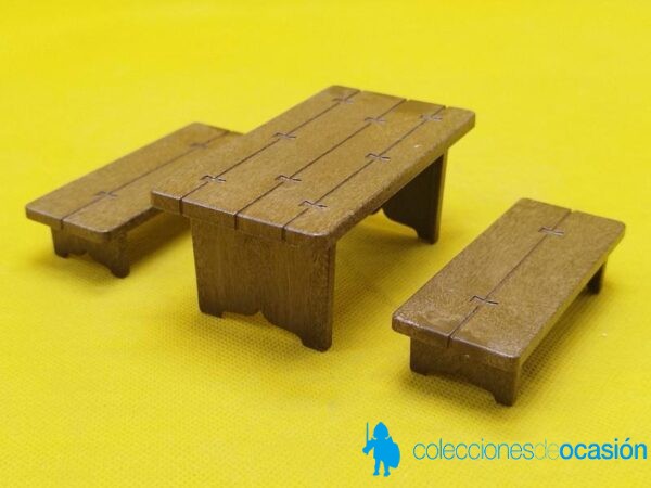 Playmobil Mesa con dos taburetes largos, muebles