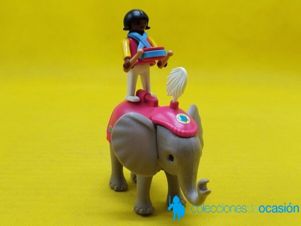 Playmobil Niña con tambor sobre cría de elefante - Imagen 2