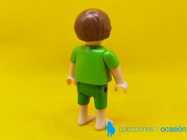 Playmobil Niño con pantalón corto y descalzo, niño city - Imagen 3