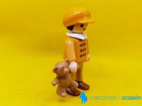 Playmobil Niño de época con osito y gorra - Imagen 2