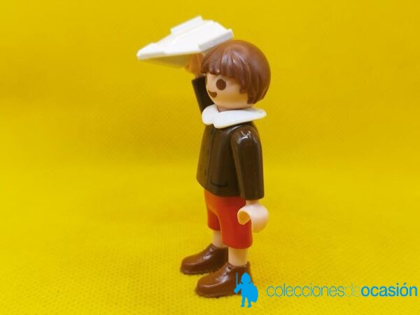 Playmobil Niño vintage con avión de papel - Imagen 2