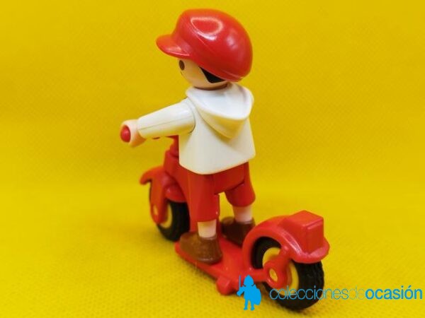 Playmobil Niño victoriano con patinete, niño vintage - Imagen 4