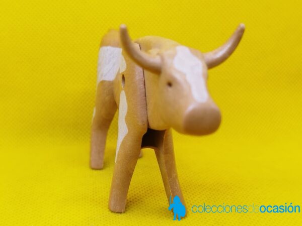 Playmobil Toro marrón con manchas blancas - Imagen 4