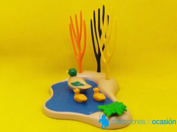Playmobil Pata con patitos en estanque - Imagen 2