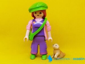 Playmobil Chica de época con cachorro