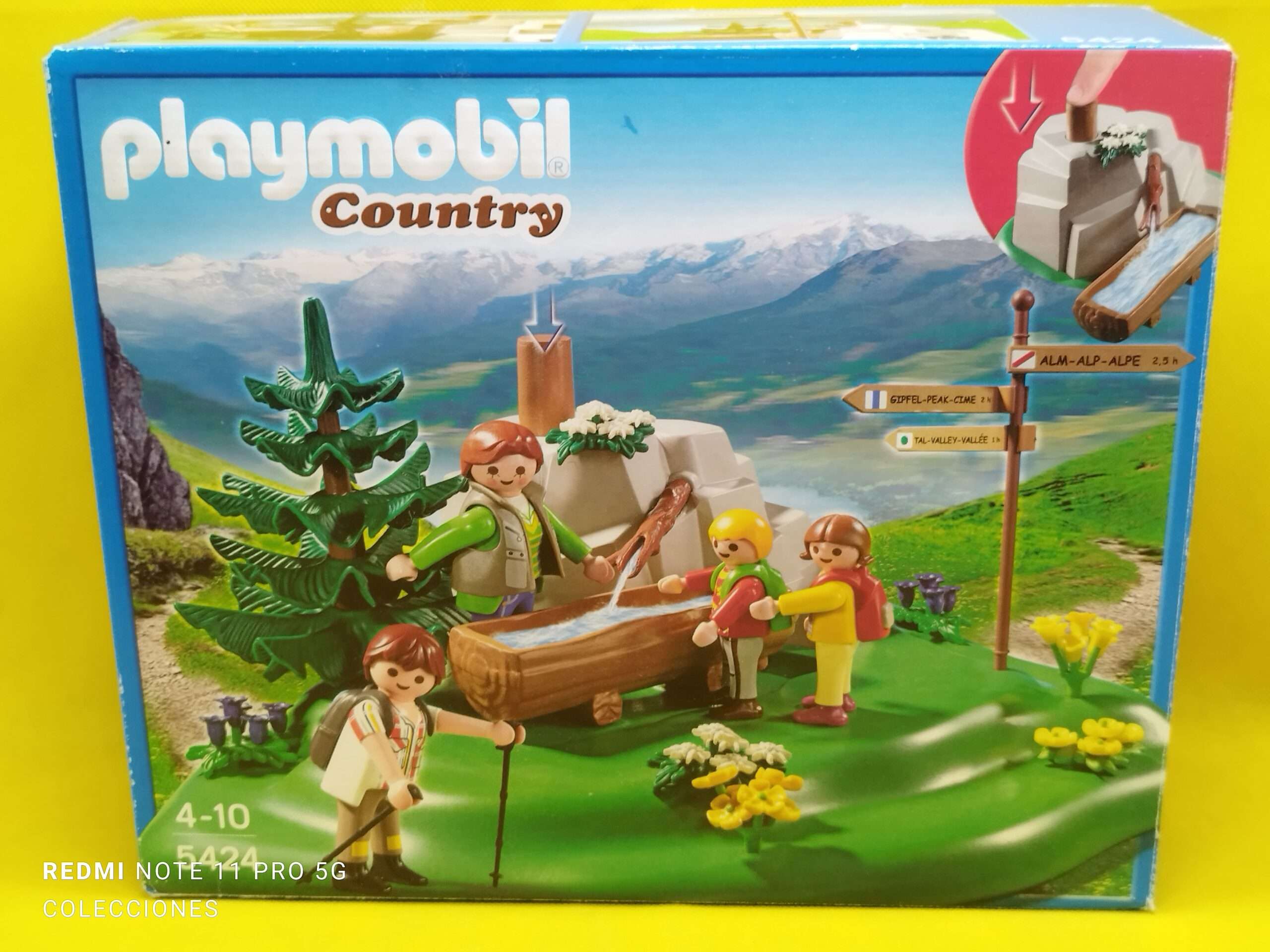 Playmobil Excursionistas en la fuente REF 5424