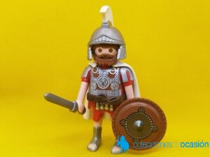 Playmobil Tribuno romano con capa blanca y escudo marrón