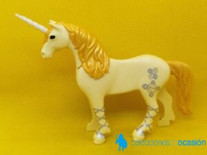 Playmobil Unicornio amarillo con tatuajes, animal mitológico