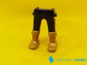 Playmobil Piernas medievales pantalón negro con botas doradas