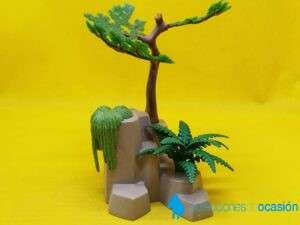 Playmobil Roca con árbol y vegetación
