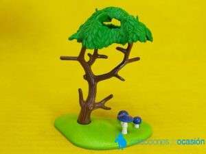 Playmobil árbol con setas azules