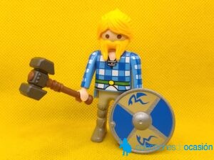 Playmobil Guerrero vikingo con martillo de combate